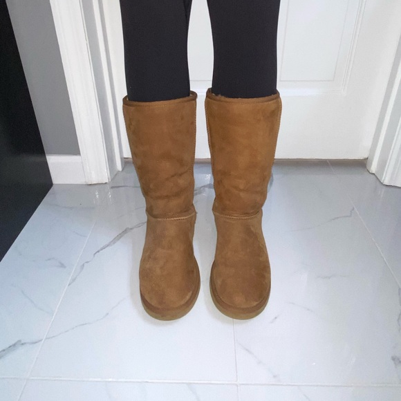 UGG Tall Boots - Picture 5 of 9